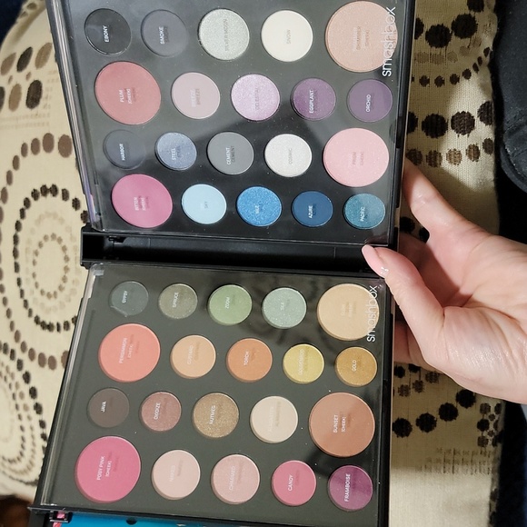Smashbox Art Love Color Masterclass Limited Edition Eyeshadow Face Palette - Picture 4 of 8